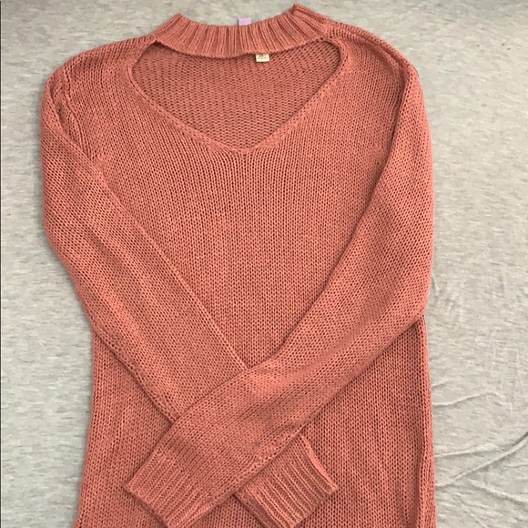 Sweater - Picture 1 of 2